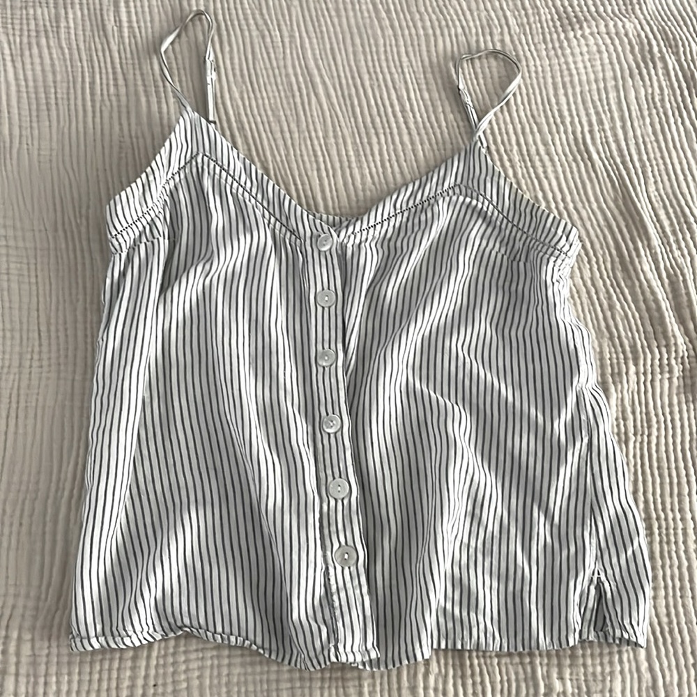 Linen button up top. Abercrombie & Fitch. Size M.